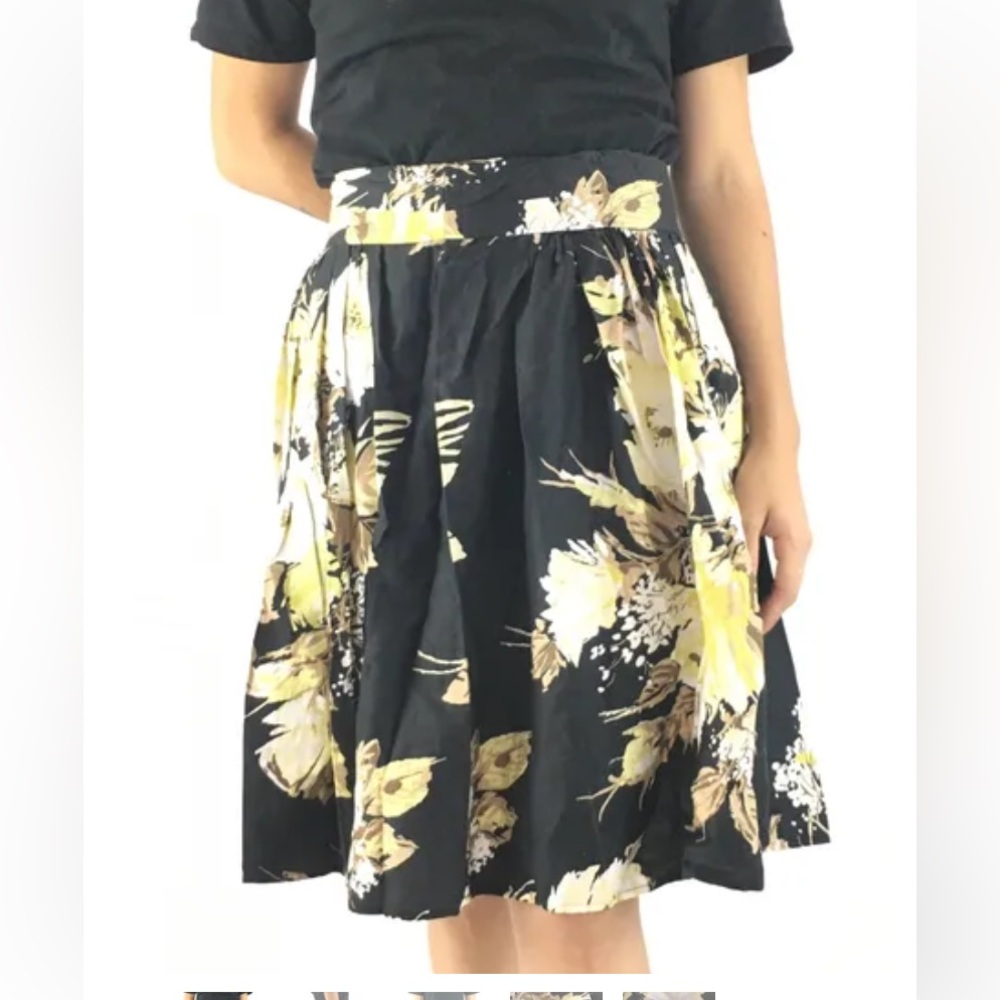 Ann Taylor Loft pleated rayon blend floral dress. Worn maybe twice